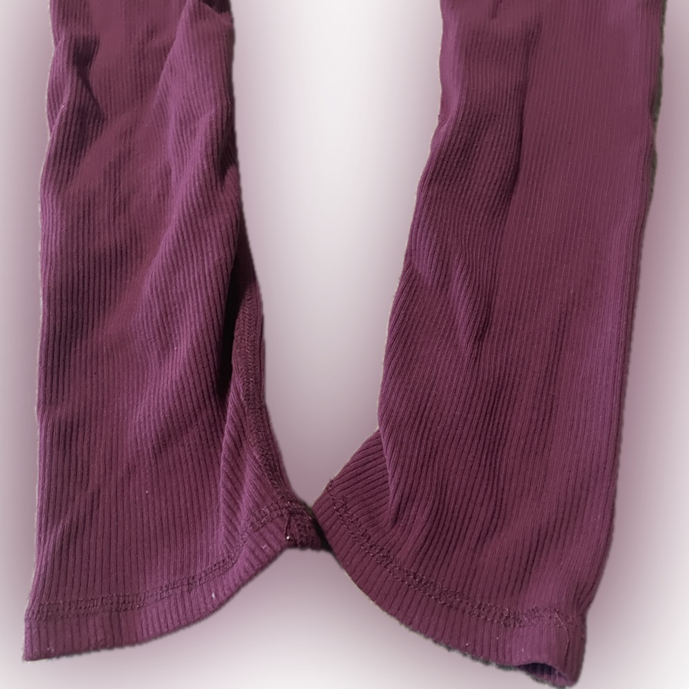 Alo Yoga Goddess leggings, med, Space Dye Burgundy Red Mixed Media - Picture 7 of 11